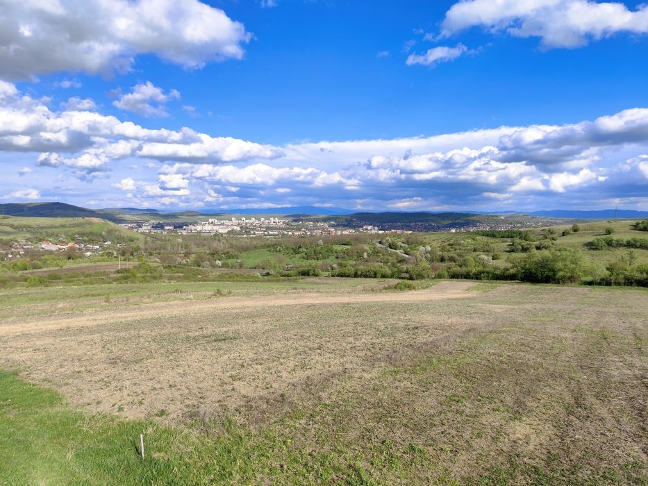 Teren intravilan / extravilan Răcăștia