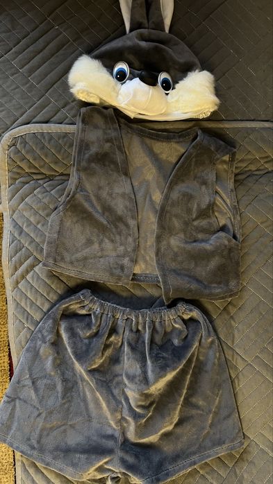 Продам костюм зайца