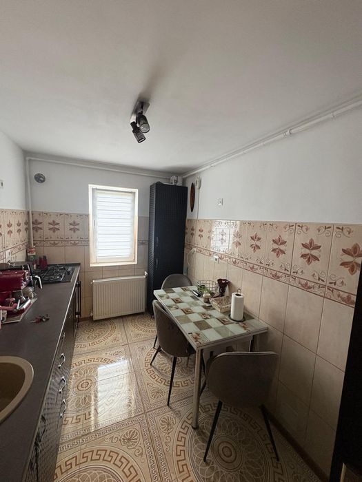 Apartament 2 camere de închiriat