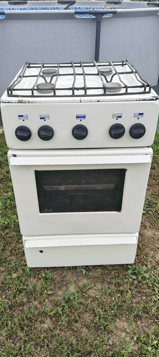 Продам газ плиту