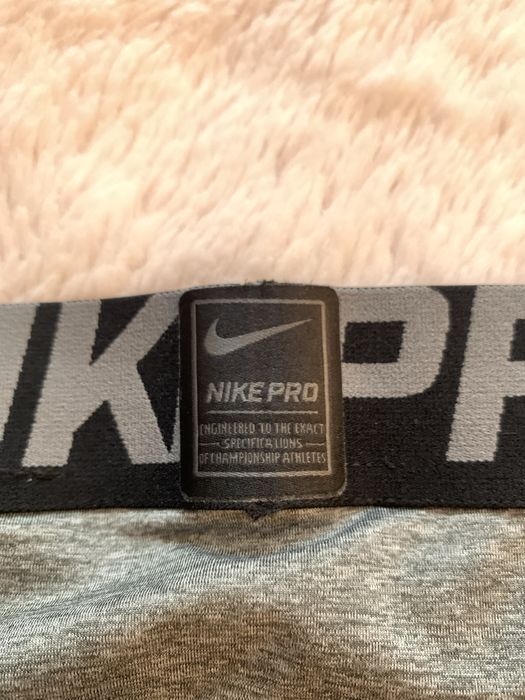 Boxeri Nike Pro gri noi