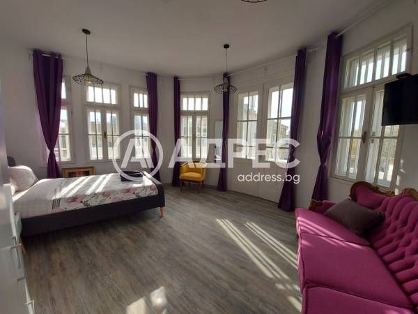 Дава се под наем Двустаен апартамент в Варна, Център - 45 кв.м за 612 € - Снимка #3