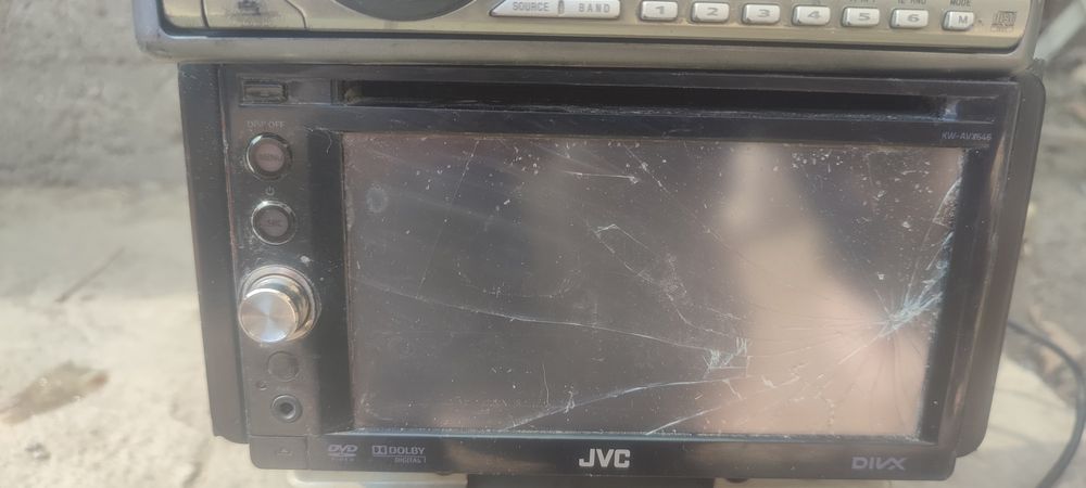 Продам автомагнитолы jvs
