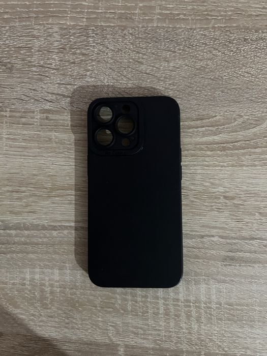 Калъфи за iphone 13 pro- втора употреба