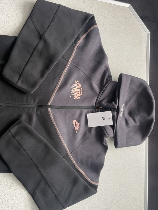 Найк Тек флийс / Nike tech fleece x syna world топ цена топ качество на найк тек флийс x synaworld / Nike tech fleece x synaworld Побързай!