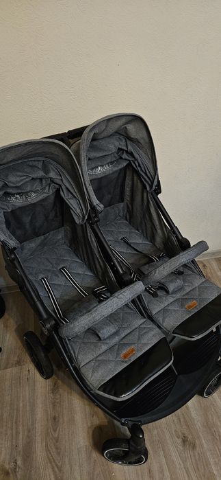 Продам коляску для двойни