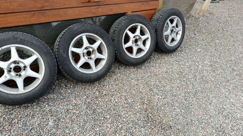 Продам зимнию резину с дисками