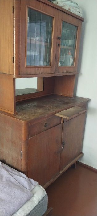 Антикварный буфет