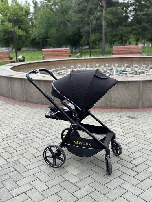 Коляска  прогулочная New Lux Z1