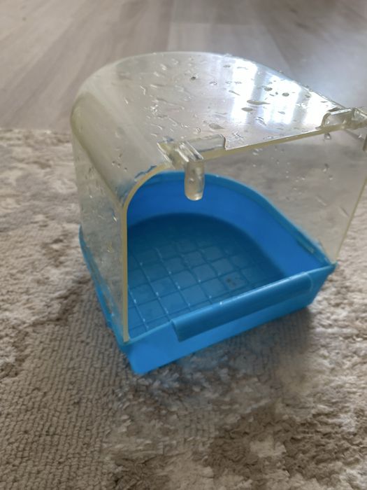 Продам клетку для попугаев