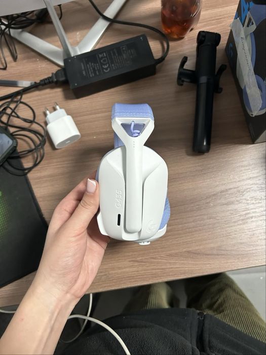 Наушники Logitech G435 белый