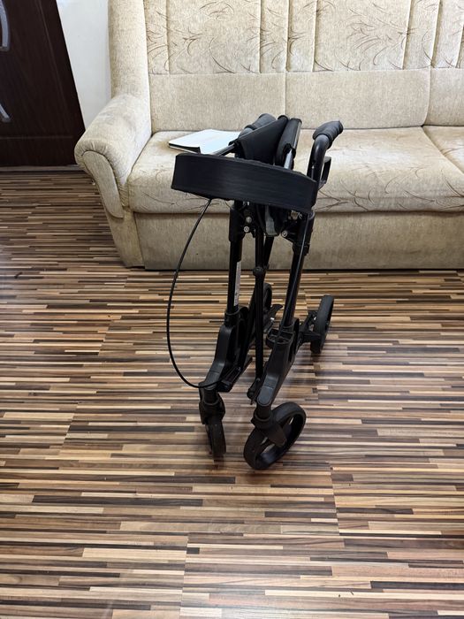 Cadru pliabil reglabil din aluminiu batrani dizabilitati