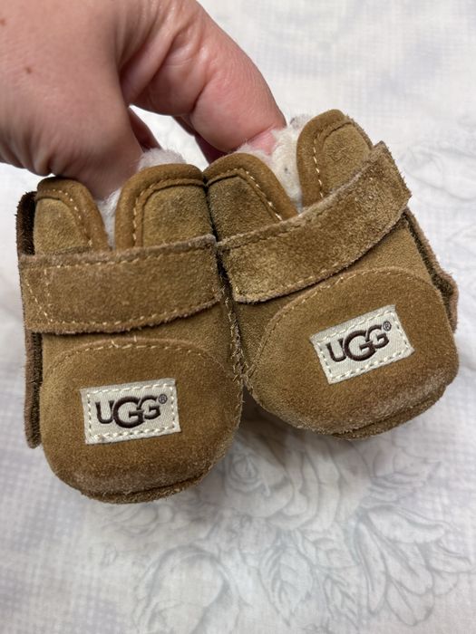 UGG fetite.