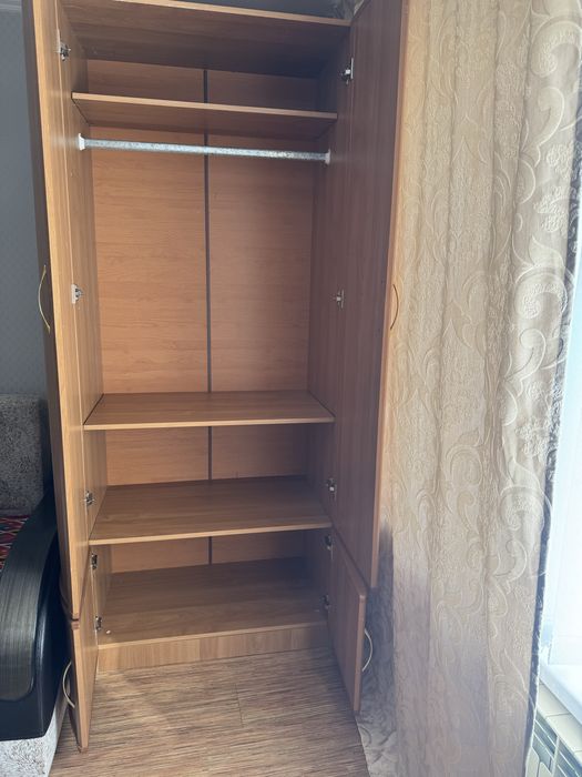 Продам платяной шкаф