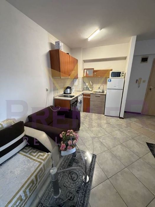 Продава се Двустаен апартамент в к.к. Слънчев бряг - 65 кв.м за 667 €/кв.м - Снимка #3