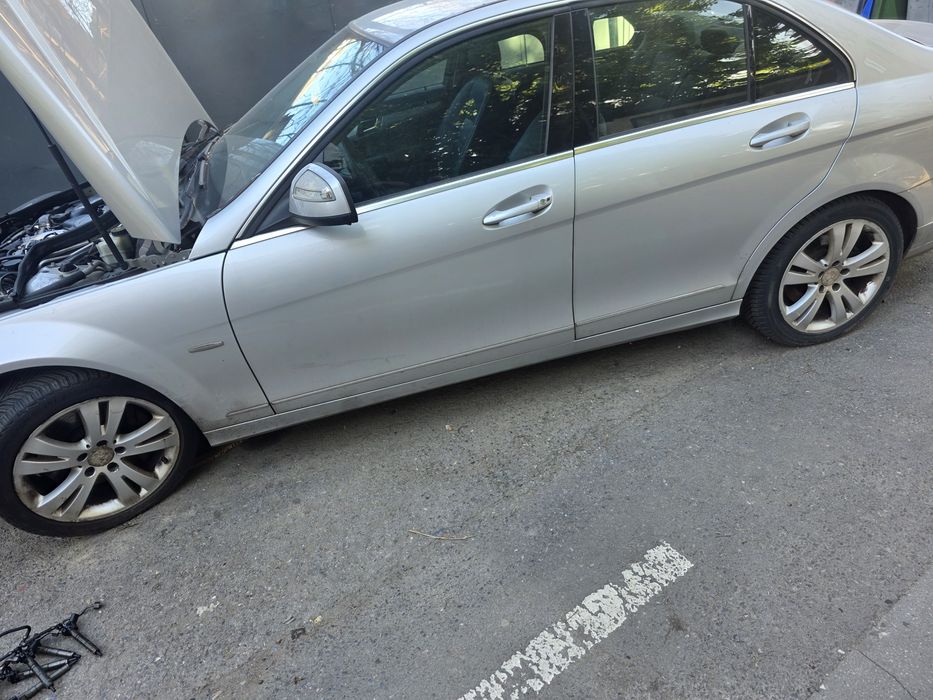 Врати за Mercedes W204