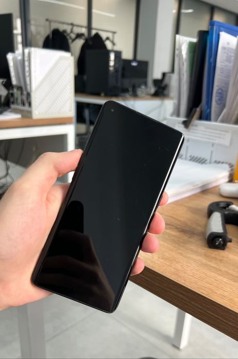 Продам OPPO Reno4 Pro