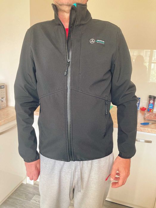 Оригинално мъжко спортно яке MERCEDES PETRONAS