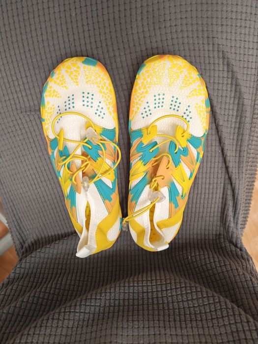 Аквашузы женские