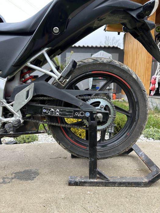 Honda cbr 125 (cat A1 16ani)