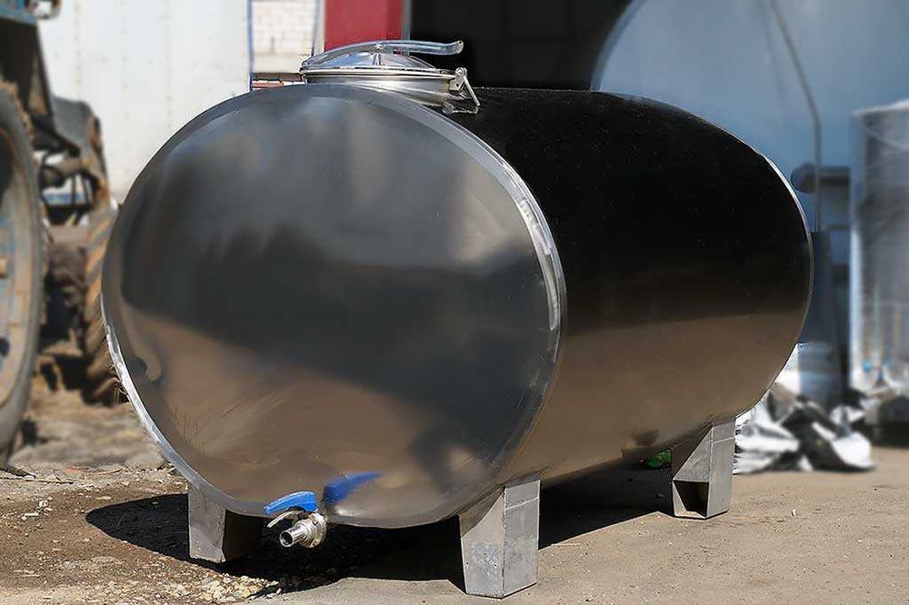 Емкости из  нержавейки  под  заказ любых  видов