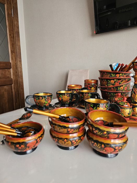 Продам посуду Хохлома