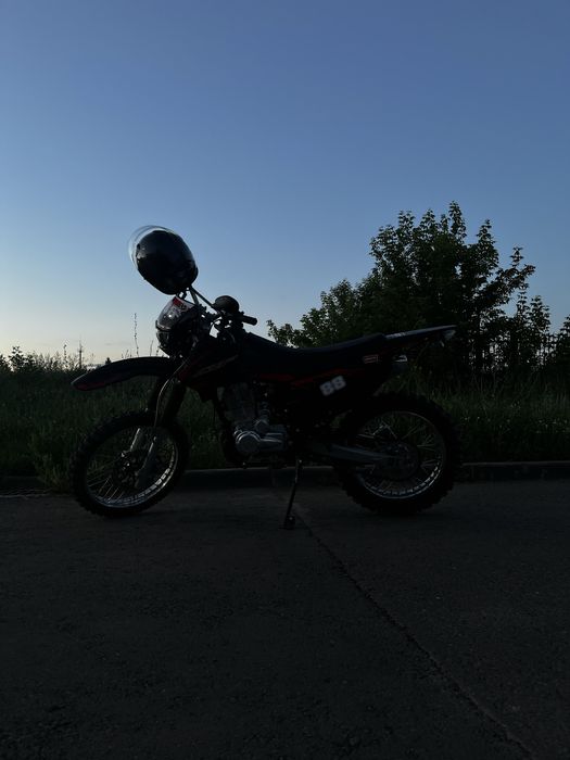 Эндуро 250 кубов