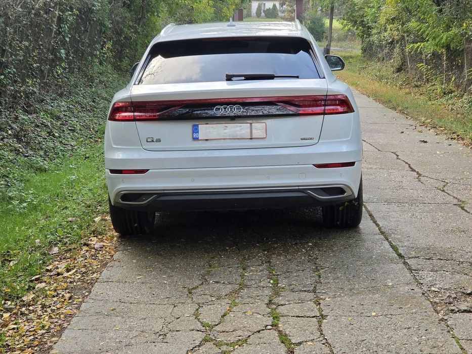 Audi Q8 2019 benzină, 40.000 € — imagine 4