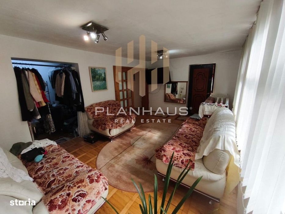 Apartament spațios cu 2 intrări, curte privată – 81 mp utili – la 50 m