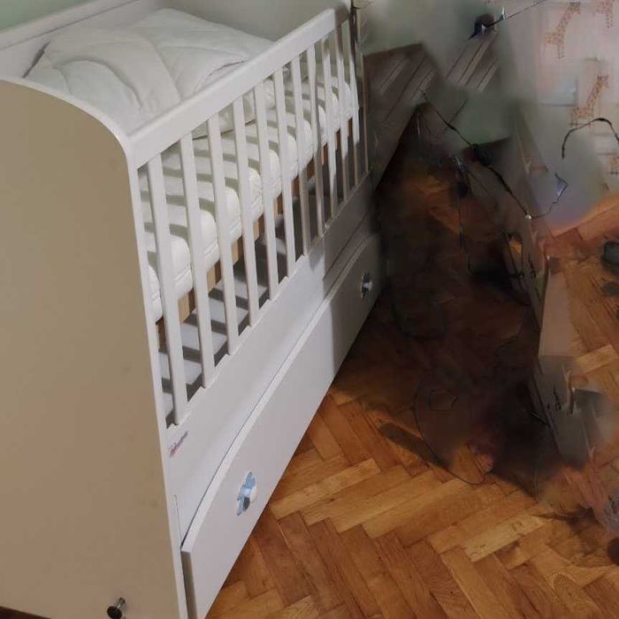 Бебешка кошара-люлка "АВ мебели" + Матрак и голям комплект аксесоари