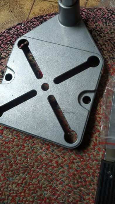 Продам стойку для дрели новая