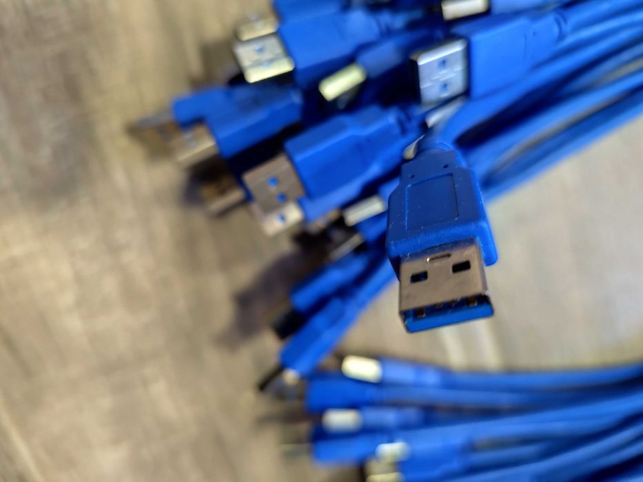 Продавам USB 3.0 кабели