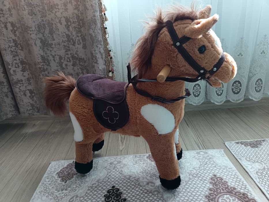 Детско музикално конче, работещо без забележки