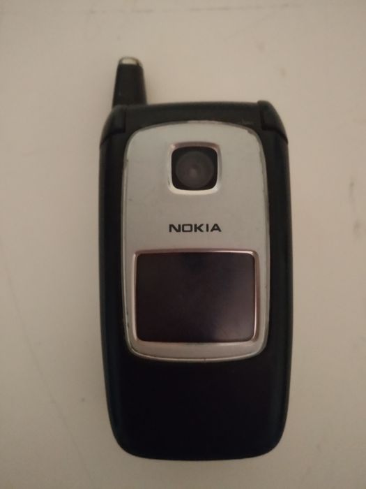 Мобильный телефон " NOKIA"