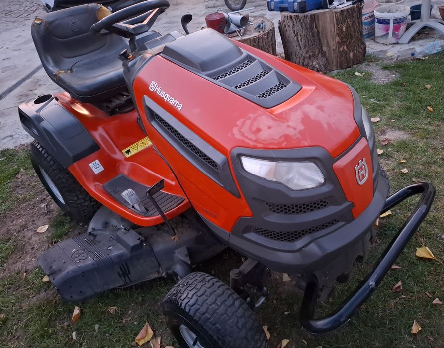 Vand tractoras gazon Husqvarna ts243