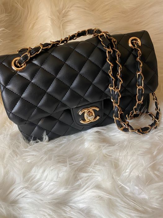 Geanta de umăr neagră