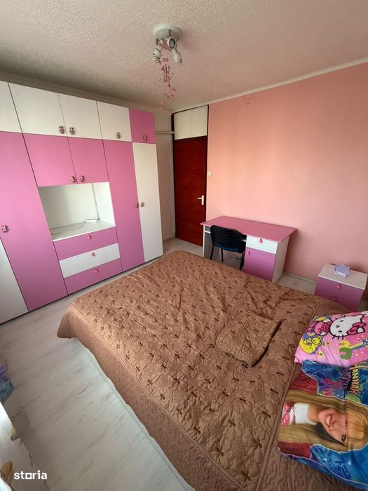 Vanzare apartament 3 camere zona 13 septembrie
