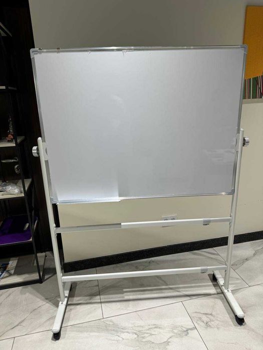 Маркерная-меловая доска для офиса