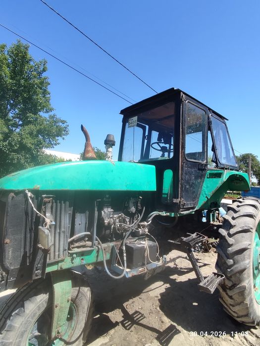 TTZ traktor sotiladi