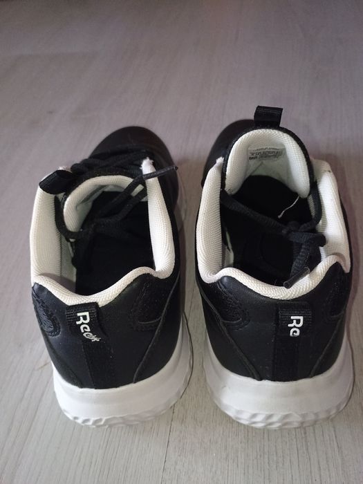 Маратонки Reebok 37,5