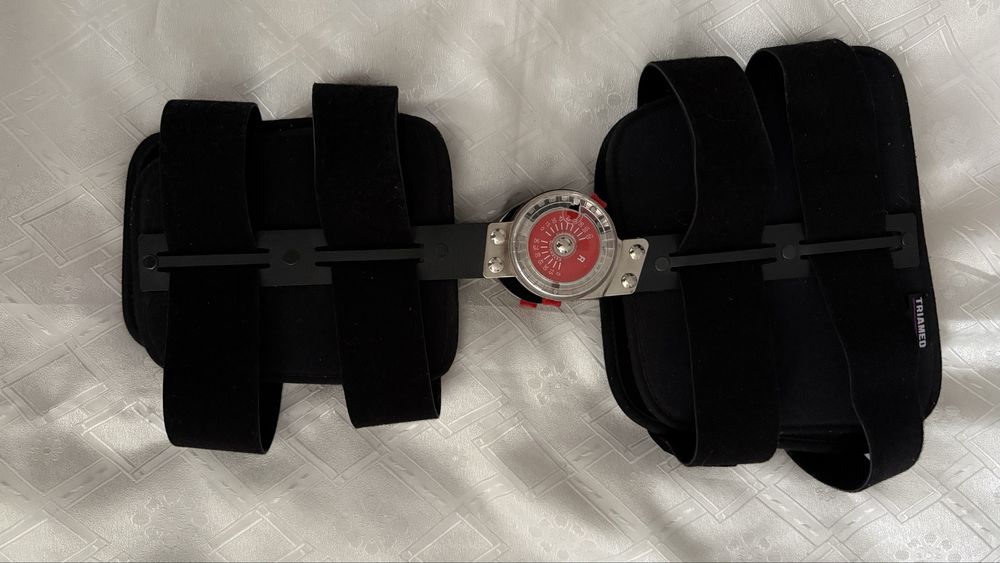 Vand orteza de genunchi mobila cu articulatii reglabile