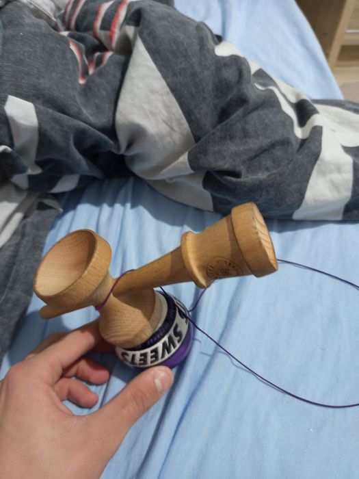 Vând kendama starter