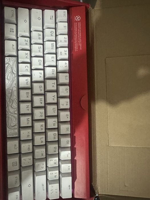 Hyperx alloy origins 60(Розовый). Торг уместен