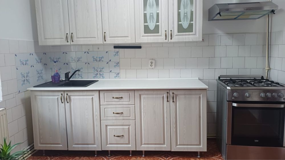 Apartament 3 camere, de vanzare