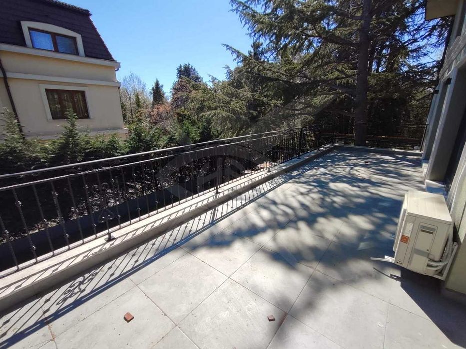 Продава се Хотел в Варна, м-т Евксиноград - 780 кв.м за 1924 €/кв.м - Снимка #12