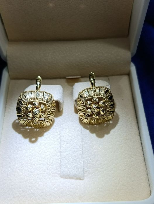 Золотые серьги дорика цвет жёлтый проба 585,вес 5,05