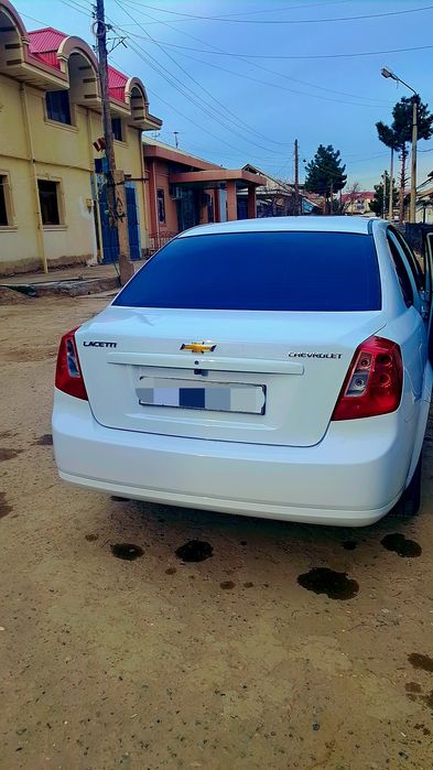 Lacetti sotiladi 2013