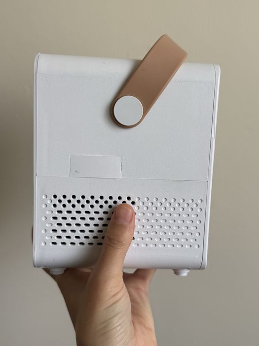 Продам проектор Chigo