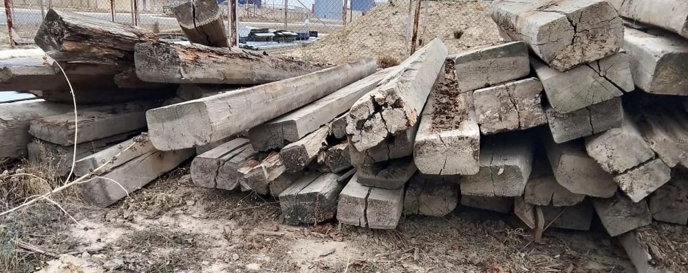 Продаются Б/У  деревянные шпалы