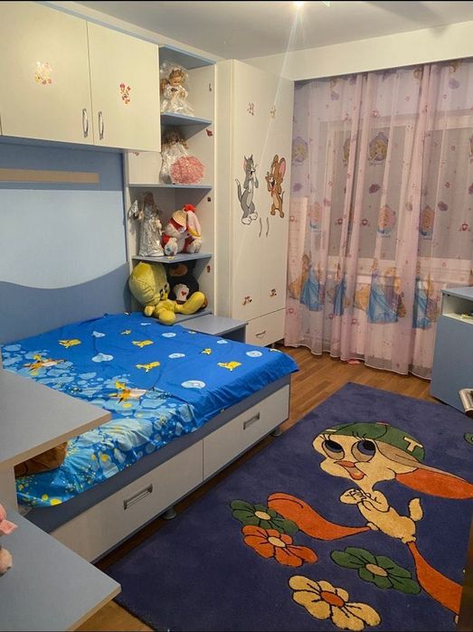 apartament cu 3 camere de vânzare